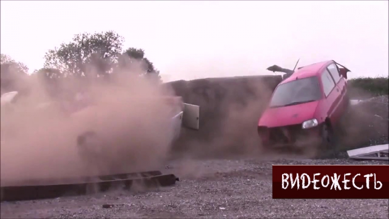 Вот почему автомобили вольво называют танками © видеожесть