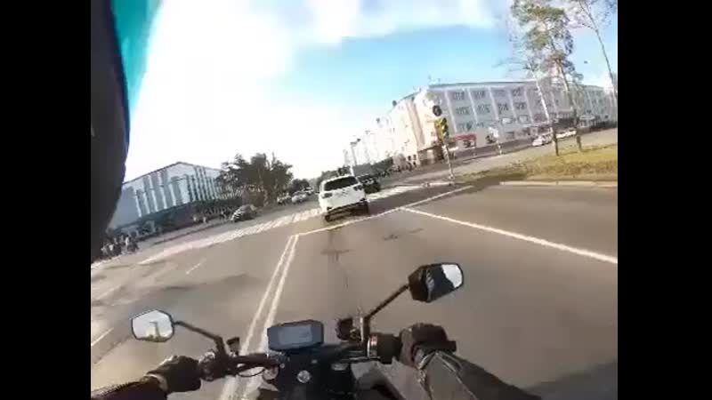 Очевидцы чуть не молодые лихача на ниве (360p) mp4