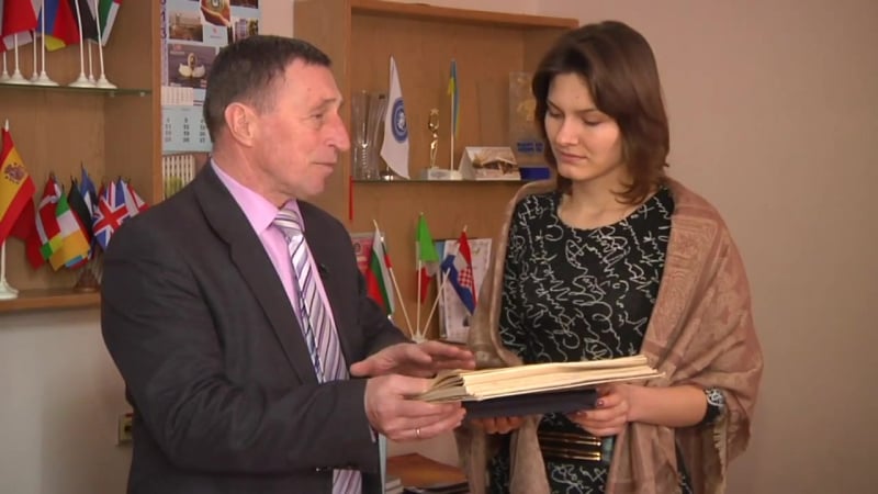 У дорозі щоденник сучасний палац (2014) hd