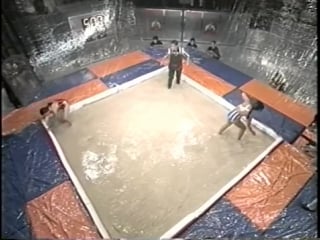 Mud wrestling mayumi ozaki vs cutie suzuki