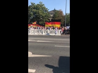 Afd + pegida demo vor landtag in dresden wg merkel