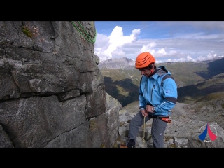 Study lanyards for climbing and mountaineering