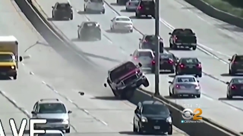 Снес фонарные столбы