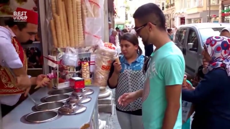 Вот как надо продавать мороженное