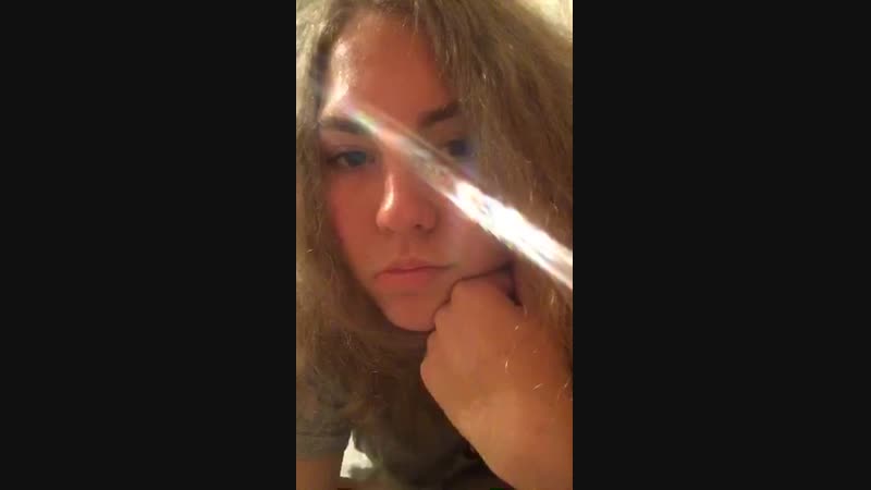 Показала жопку в перископе на просьбу зрителей