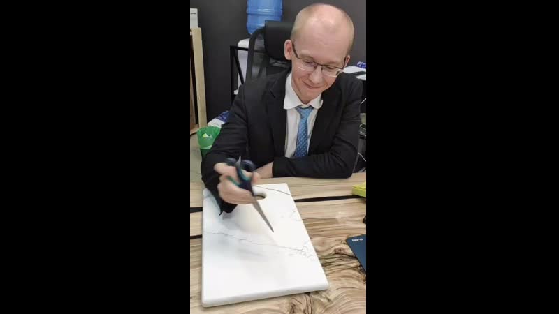 Краш тест кварцевой столешницы