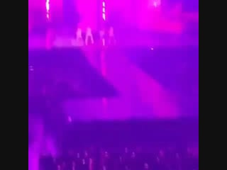 Pink ocean while ddu du ddu du