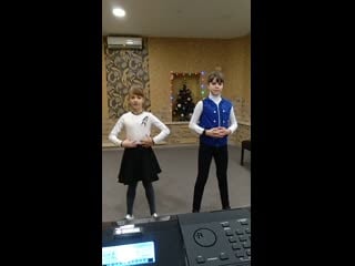 Две сестрички даша и настя рыбалка