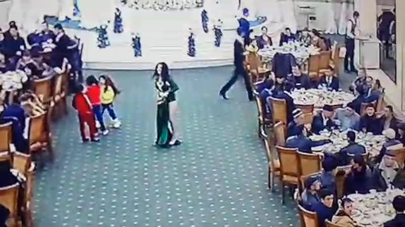 Тойда ұйат болды