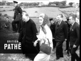 Princess grace makes croagh patrick pilgrimage (1961)