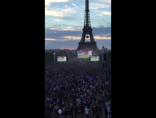 Paris celebrates griezmann's goal scenes in the paris fan zone as antoine griezmann puts france 1 0 up in the #euro2016 semi f