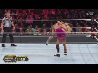 Charlotte vs sasha banks