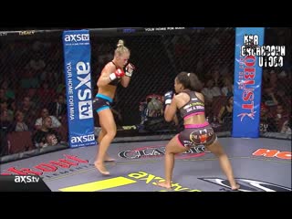 Холли нокаутирует своей коронкой