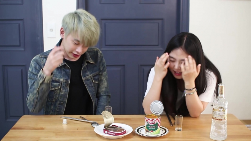 Корейцы попробовали русскую водку! koreans try russian vodka