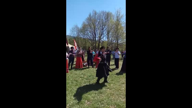 Ансамбль златница фланкироа