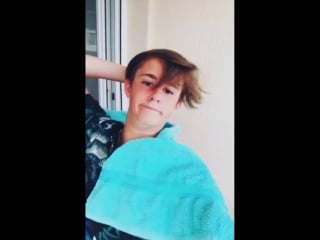 Ď в у х т ы с я ч н ы ẹ ł eta devochka tantsuyet