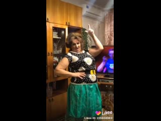 Бабка с лайка поехала кукухой и любит бтс и чюнгуга