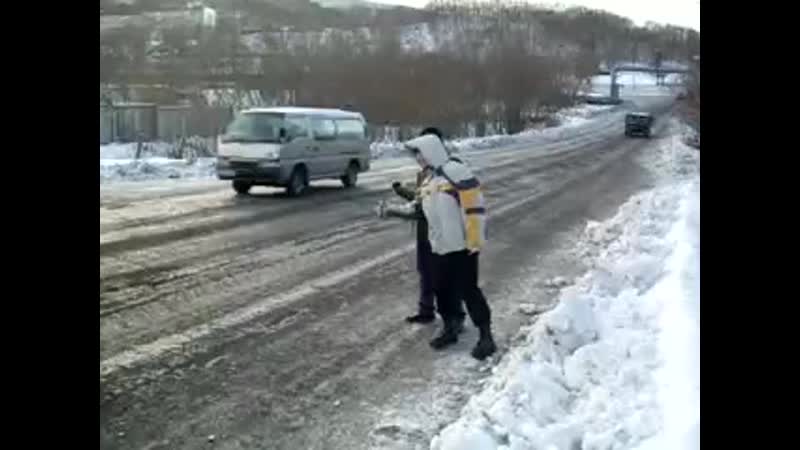 Нахуй выходили ехали бы дальше на камазе
