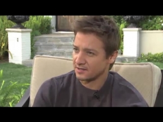 Jeremy renner building houses