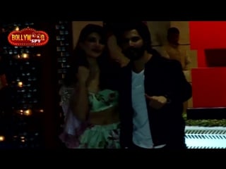 Varun dhawan and jacqueline funny moment at ambanis party 2017