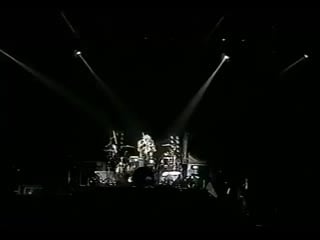 Christian flake lorenz +instautility 00 b47j1lcig2u 11 78558807 110134173621783 8893849081442454847 n mp4