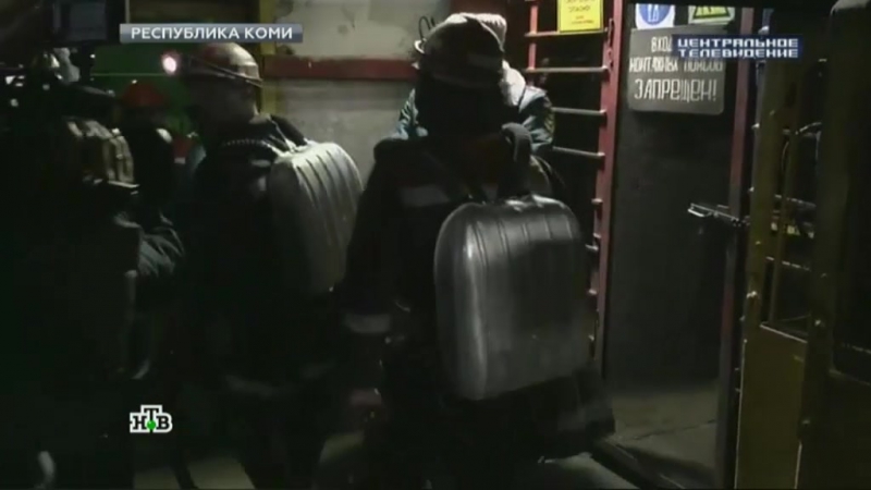 У заблокированных на шахте «северная» горняков остается все меньше кислорода