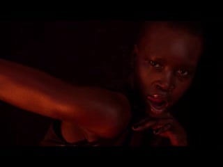 Irina shayk, candice swanepoel, cindy crawford for carine roitfeld 2020 calendar ( 720 x 720 ) mp4