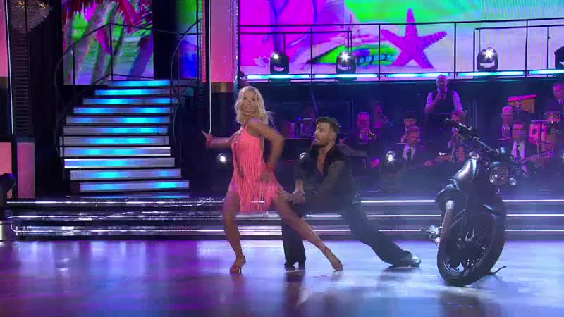 Robin bengtsson and sigrid bernson–cha cha (let s dance )