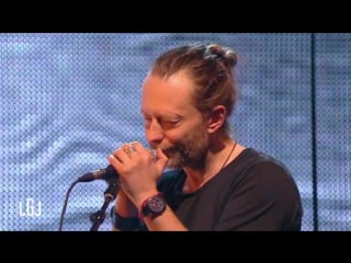 Atoms for peace [thom yorke & flea] atoms for peace live at canal+, le grand journal [03/12/15]