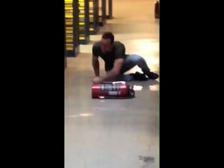 @shelleyhennig narrando a história das ações do ryan