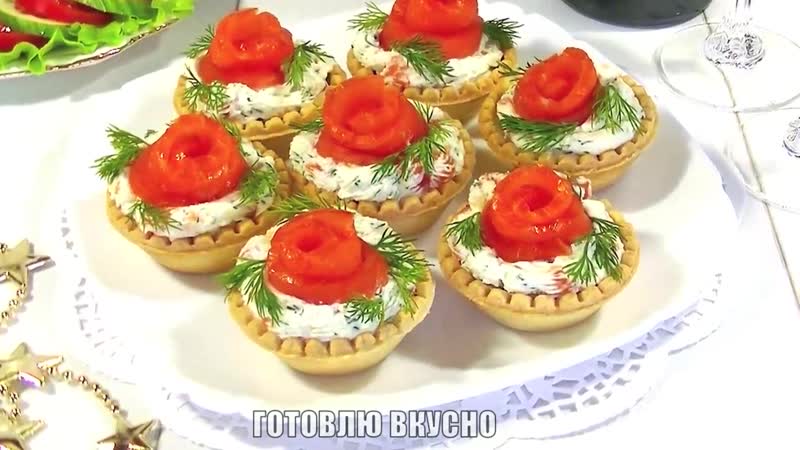 Закуска «розочки» из красной рыбы с сыром и чесноком! объедение!