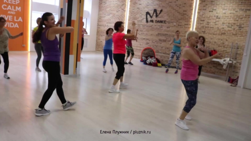 Зажигаем с © еленой плужник