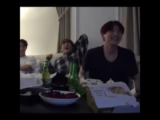 Time to bring back yoongi’s adorable reaction when he was watching that sport game