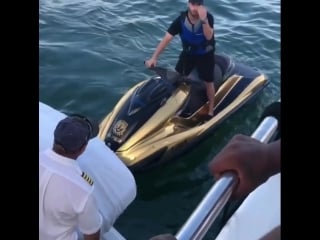 Dj carnage gold jetski from lil pump