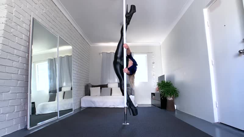 Sandra porn video – Pole dancing in my new faux leather leggings sandra beeston