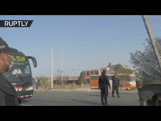 Peruvian protesters clash with stranded travelers amid protest for better working conditions