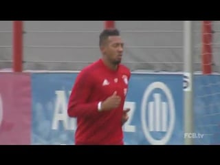 Das sieht doch gut aus! @jb17official lief heute erstmals wieder auf dem rasen