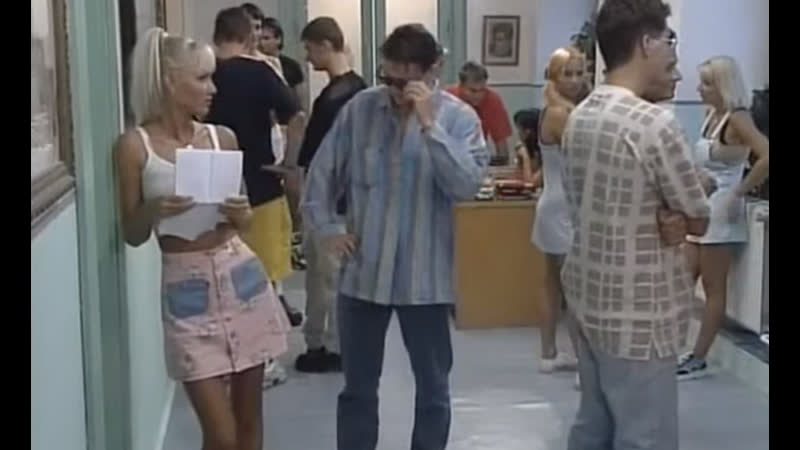 Сексуальный эксперимент или те самые очки в которых видно людей без одежды )