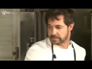 Video gallery now playing balance and power – acclaimed chef ken oringer demonstrates a strawberry margarita gazpacho waring® c