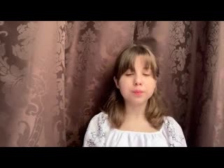 "в землянке" исполняет лиза ломкина