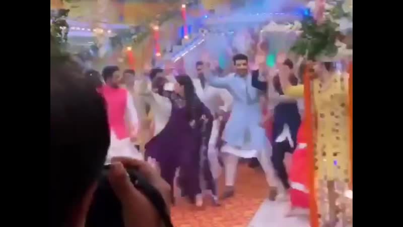 Ganpati special and dream girl movie promotion on sets kumkum bhagya