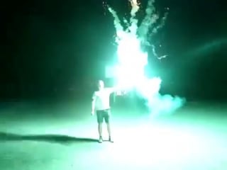 Hand flare green mf 0220