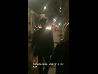 Cole sprouse estava com lili reinhart no set de hustlers ontem, 24, em nova iorque keke palmer via instagram stories