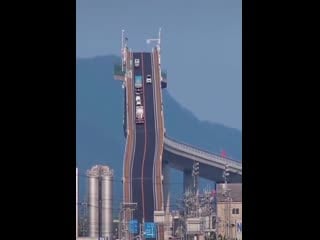 This overpass in japan looks extremely slope from a certain angle mp4