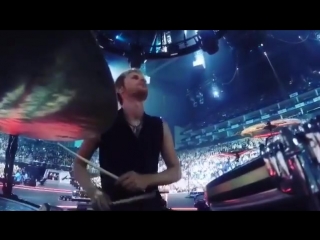 Instagram post by muse • apr 13, 2016 nothing like a little mid gig zeppelin last night in london! ✌🏼 #regram @domhoward77