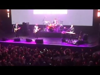 The rose 더 로즈 beautiful girl (paint it rose tour in moscow 180218 fancam)