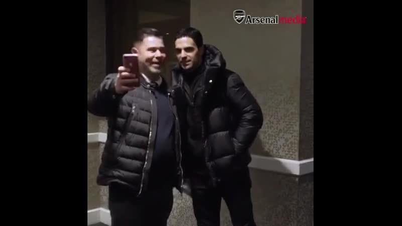 👋 new head coach mikel arteta is at goodison park for today’s game!