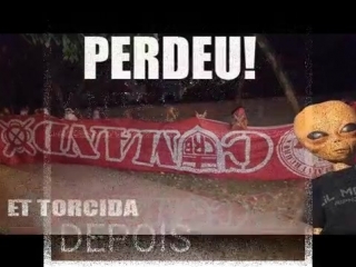 Bamor tomando faixa oficial da torcida comando vermelho em salvador