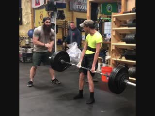 This athlete with celebral palsy deadlifted 200lb at 99lb