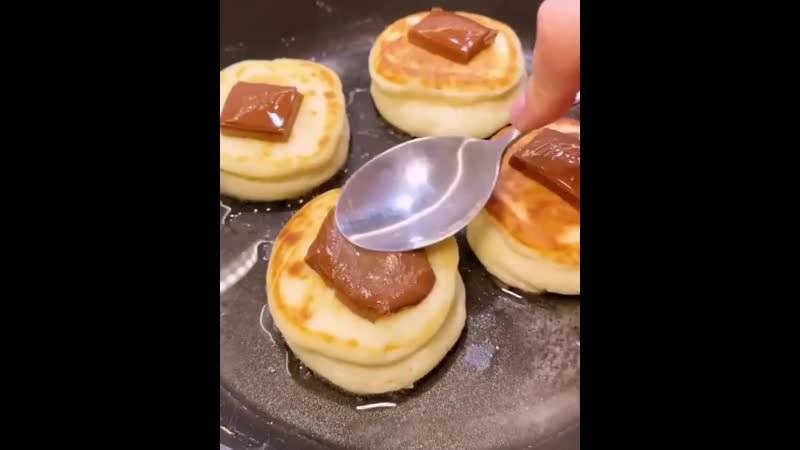 Сырники с бананом и шоколадом